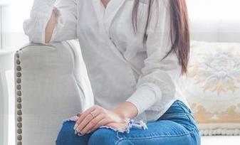 爱蜜社 – 免费的图片大集合！杨晨晨sugar的制服照不仅好看，还超逗趣