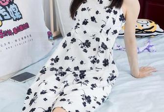 物恋传媒 – 菜菜的校园时光：又一次更新，谁还记得上课时的尴尬？
