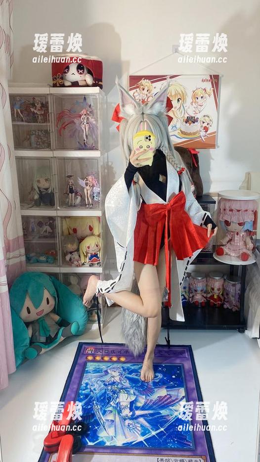 女仆，总让人双眼发亮的白栎Shirly，作品集哗啦啦！