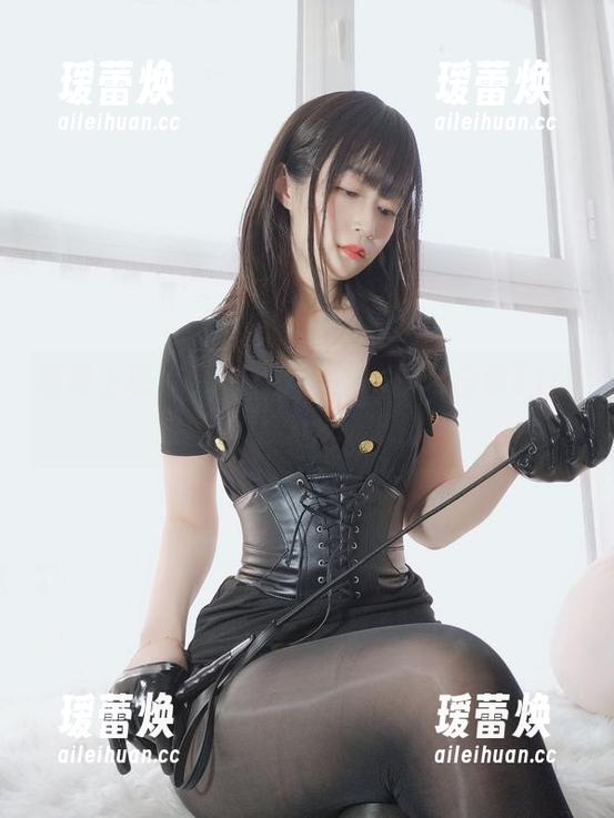 白银81 福利上线,白丝小护士扒一扒:白银81的写真也太会玩了!