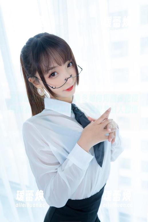 神乐坂真冬 写真的玄机:神乐坂真冬如何用图库把樱岛麻衣的白昼梦展现成“爱做梦的人都懂”?