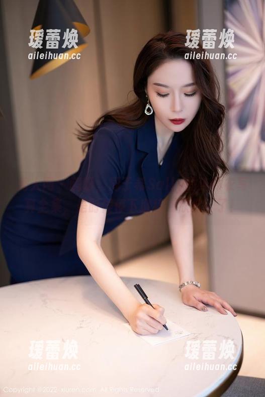 秀人网-周于希Sally 秀人网 - 嗨呀,周于希Sally的连体衣写真全集,是时候停下继续‘欣赏’了!