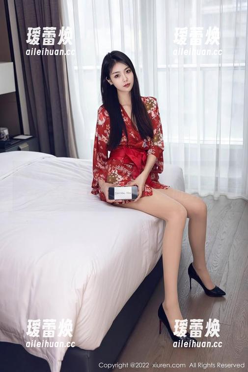 秀人网-李金金 秀人网 - 李金金泳装高清合集,完美诠释了“泳衣虽小,心机却大”的真理!