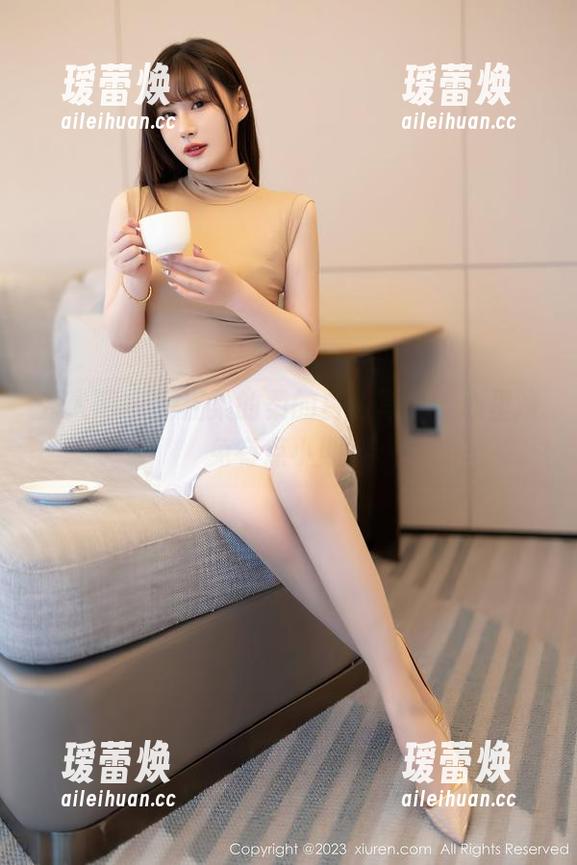 秀人网 - 看温柔的柔的白色写真，心里难免有点小期待