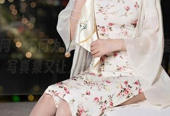 秀人网 – 不问为什么，白沫的职业装更新写真集又让人无奈地再次翻阅