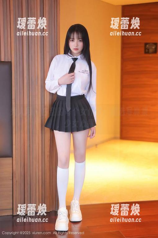 秀人网-白甜 秀人网 - 白甜的每个女仆梦:精选写真集,少女心撞击