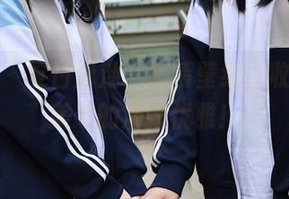 秀人网 – 夏日泳池，高清壁纸，收下这份美七的清新优雅！