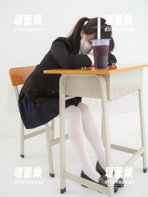 紧急企划 - 更新：一只喵喵梓和她的浴缸，谁能想到这组合这么上头？