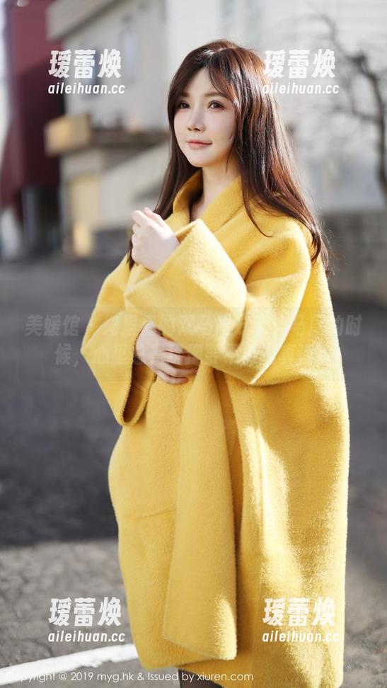 美媛馆 - 绮里嘉的双马尾分享：马尾的时候，心里总是犹豫要不要说真话。