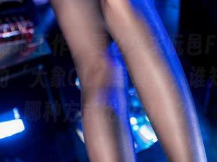 要么优雅地工作，要么央求阮邑Fairy来分享她的‘大象OL’写真集，谁知道终究哪种方式比较好呢？