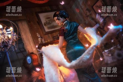 露儿大魔王 露儿大魔王的圣诞回忆:一件超可爱的cos作品如何变得更狂野