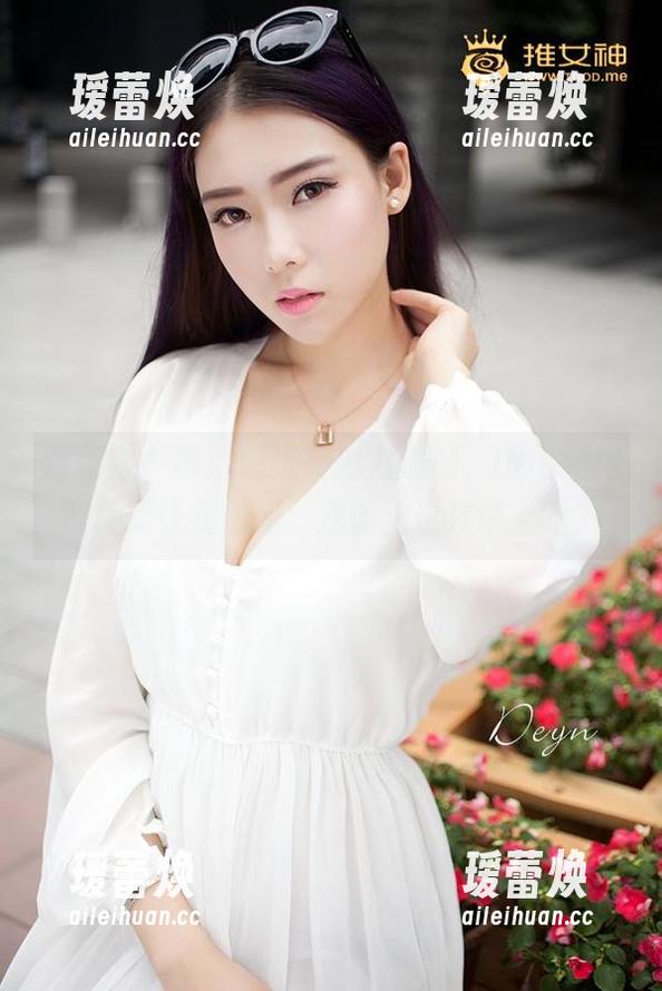 青豆客 - 高清壁纸表现力爆棚，Una尤娜的美足让我想问：我该把这挂墙上吗？