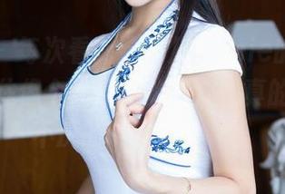 青豆客 – 每次看到婕西儿jessie的连衣裙都忍不住像个磕瓜子的群众，真的是百看不厌的“作品”啊。