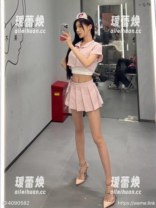微密圈 - 跨年福利之后，最新黎允熙的套图，让我突然觉得新年有点希望。