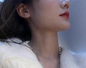 微密圈 – 黎允熙比基尼图集：每一帧都在问你，这身材是真实的吗？